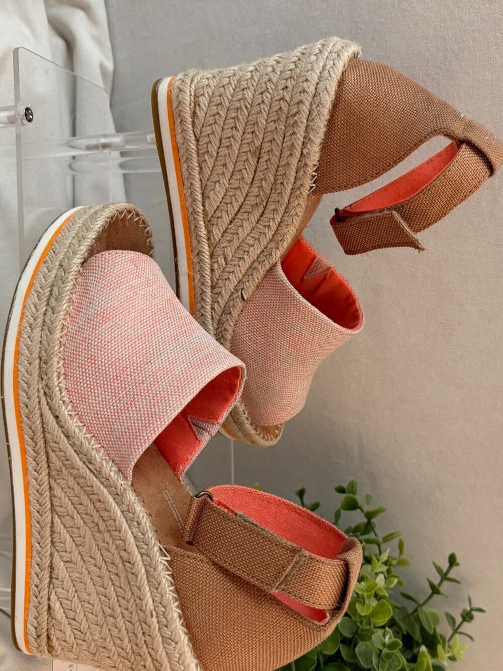 TOMS Marisol Apricot Espadrille Platform Wedges Size 7